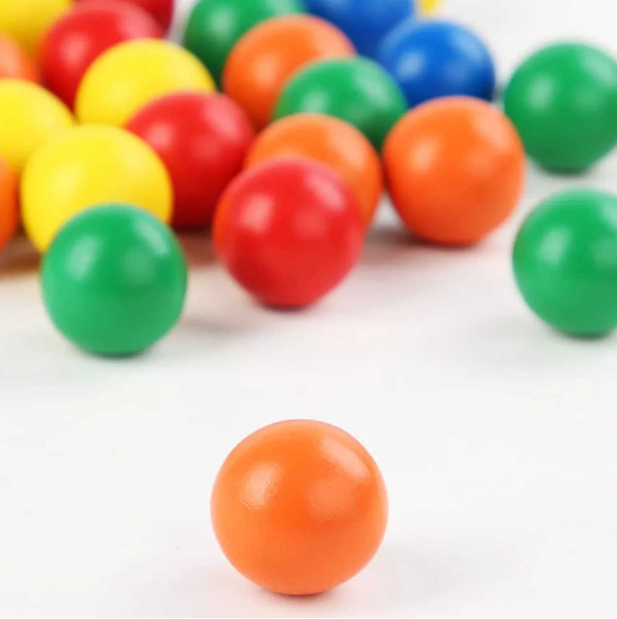 Szivárvány labda torony fa játék