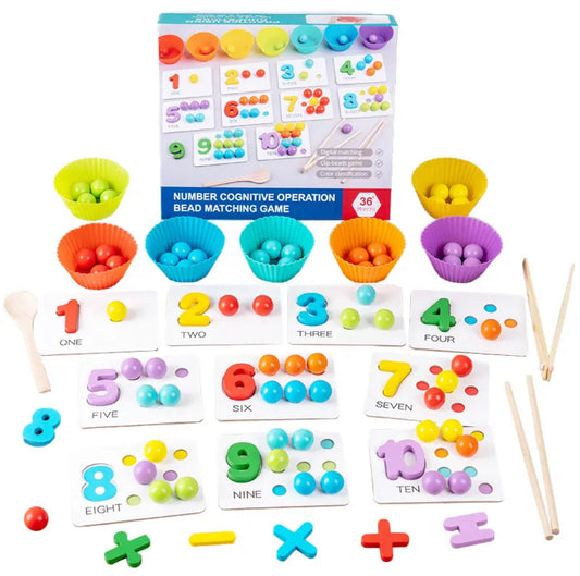 Montessori matematikai játék számokkal, gyöngyökkel, tálkákkal és feladatkártyákkal óvodásoknak.