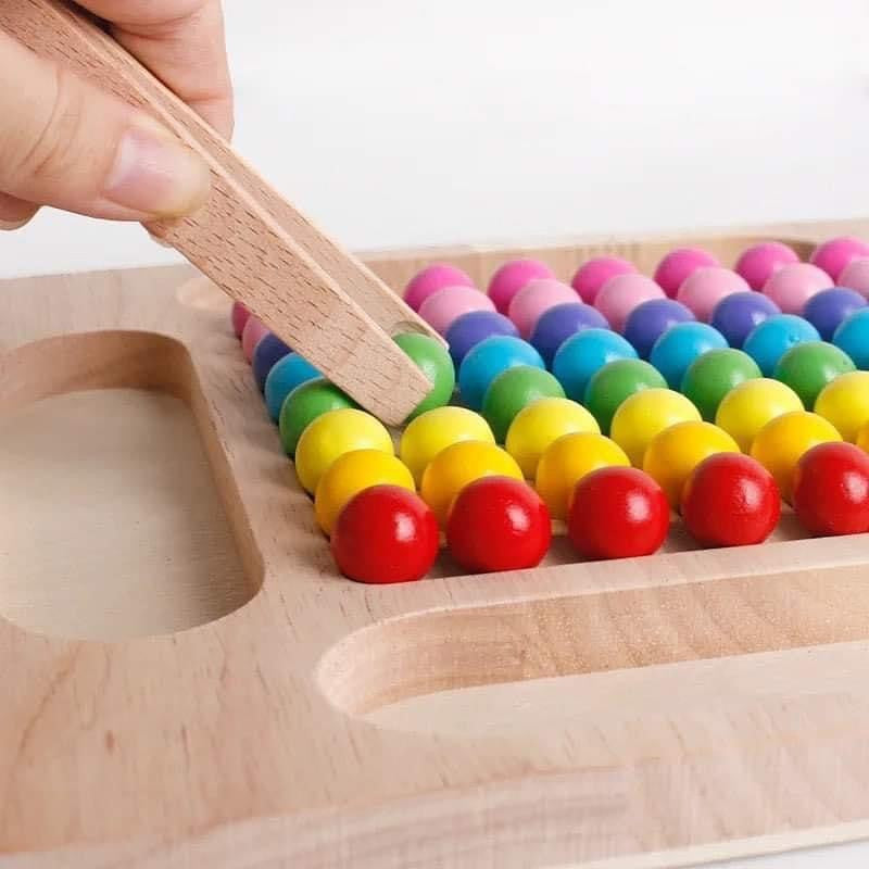 Gyöngyös kirakó játék