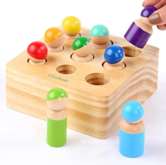 Montessori szivárvány fa henger készlet- formabeillesztő játék bábukkal