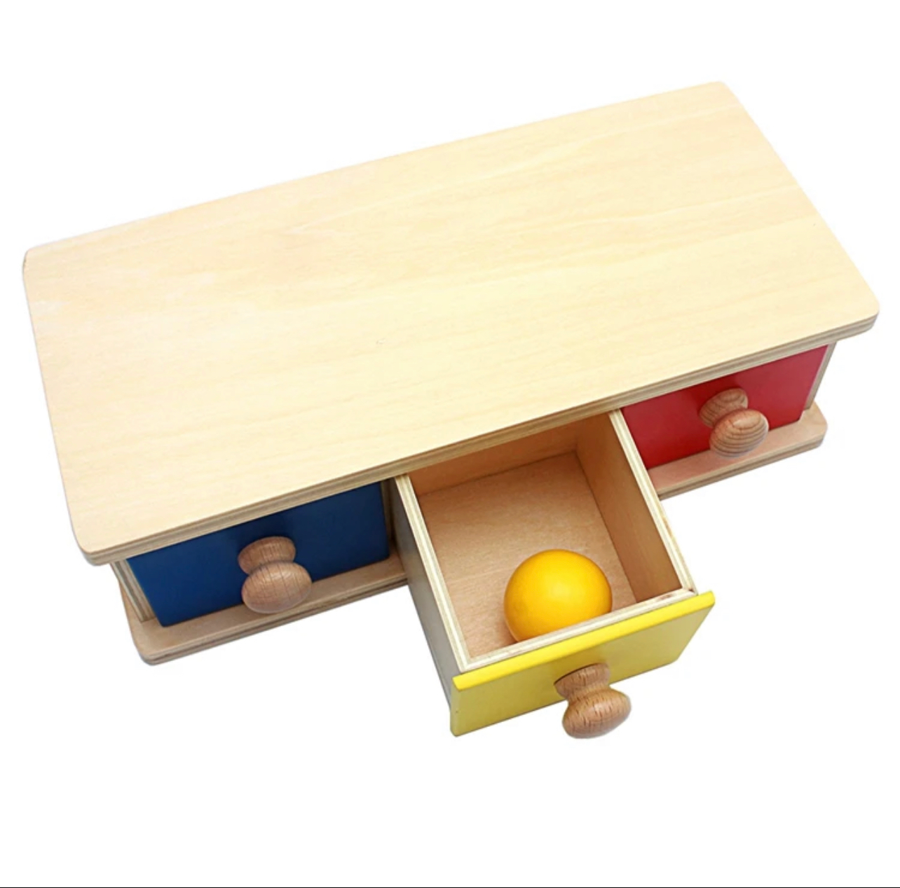 Montessori tárgyállandósági fa doboz kék, sárga és piros színű golyókkal