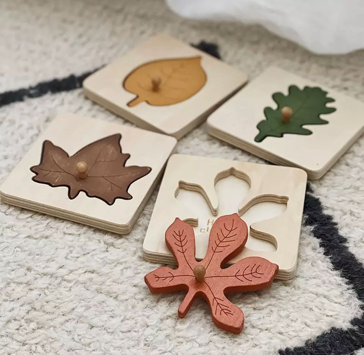 Montessori falevél puzzle